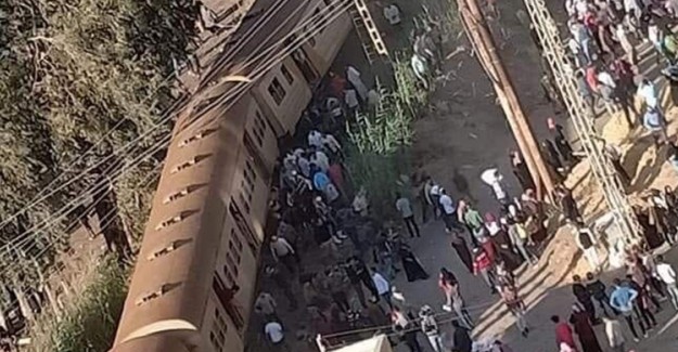 Mısır'da Tren Raydan Çıktı: En Az 25 Yaralı