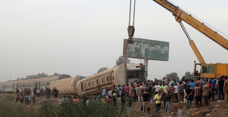 Mısır'daki Tren Kazasında Ölü Sayısı 11’e Yükseldi