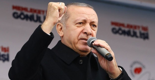 Miting Sırasında Bir Vatandaş Fenalaşınca Cumhurbaşkanı Erdoğan Konuşmasını Yarıda Kesti