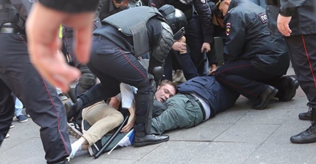 Moskova Protestolarında Gözaltı Sayısı 600'e Kadar Çıktı