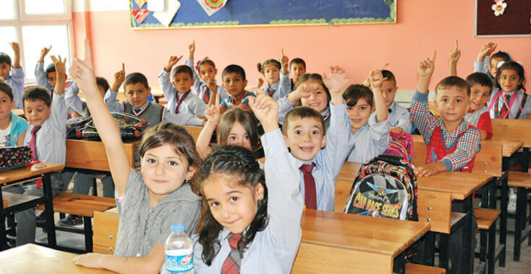 Muğla'da 10 Bin Öğrenci Mehmetçiğe Moral Mektubu Yolladı