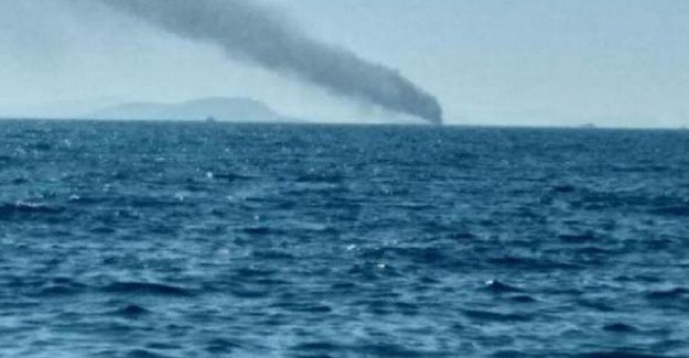 Muğla'nın Bodrum İlçesinde Tekne Yangını
