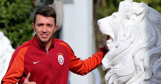 Muslera Topla Antrenmanlara Başladı