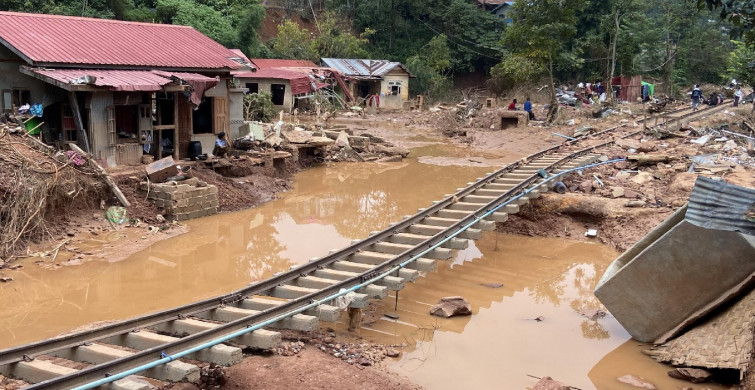 Myanmar’da büyük felaket yaşanıyor: Yagi Tayfunu 384 kişinin canını aldı