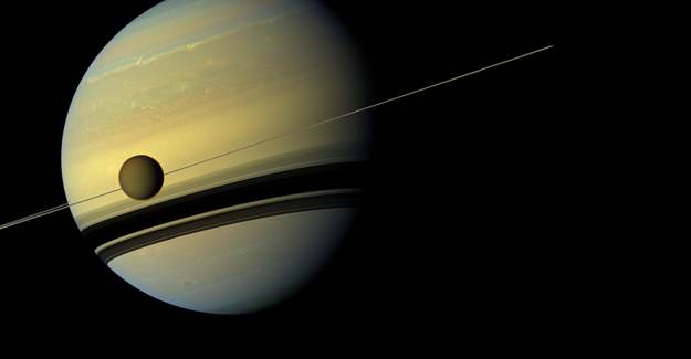 NASA Satürn Uydusunda ‘Garip Bir Molekül’ Keşfetti