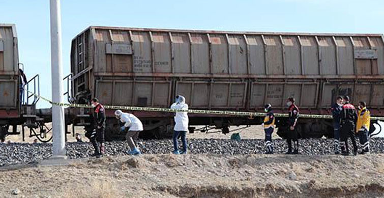 Niğde'de Yük Treninin Çarptığı Şahıs Hayatını Kaybetti