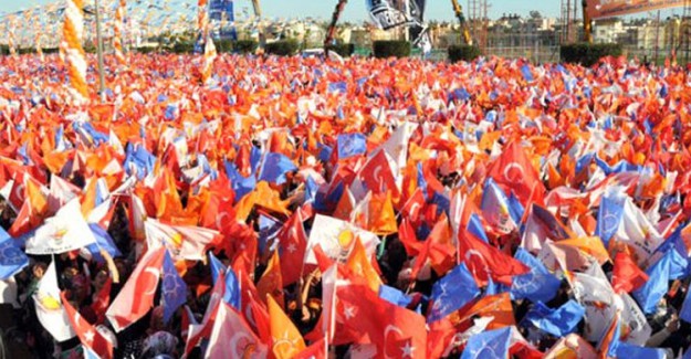 Nihat Ergün, AK Parti'den İstifa Ettiği Haberlerini Yalanladı
