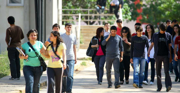 Okulu bırakmak zorunda kalan üniversiteliye müjde! Üniversite öğrencilerine af yasası geliyor