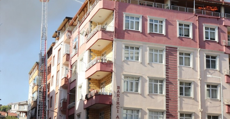 Ordu'da Çatı Tamiri Sırasında İki Daire Yangında Zarar Gördü