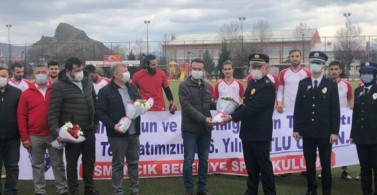 Osmancık’tan Polise Pankartlı Kutlama Yapıldı