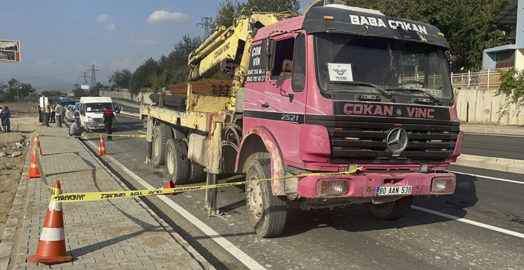 Osmaniye'de Geri Manevra Yapan Vinci Altında Kalan İşçi Ağır Yaralandı