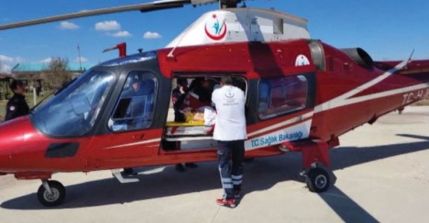 Otobanda Arabanın Kapısını Açan 4 Yaşındaki Çocuk Feci Yaralandı