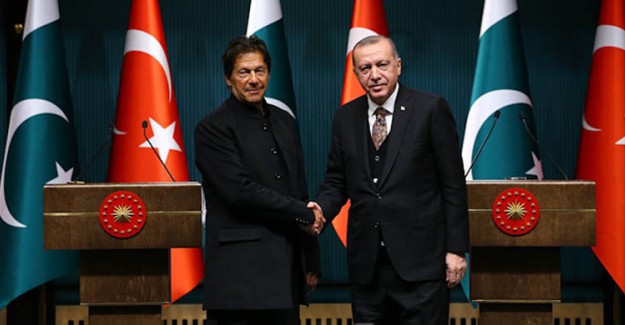 Pakistan ve Kosova'dan Cumhurbaşkanı Erdoğan'a Tebrik Telefonu 