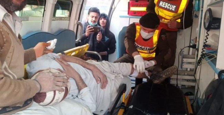 Pakistan'da 14 Kişi Yolcu Otobüsünde Can Verdi!
