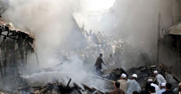Pakistan’da İkinci Patlama: 2 Ölü, 10 Yaralı