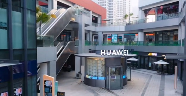 Personelsiz Huawei Mağazası Açıldı