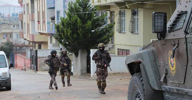 PKK'ya Büyük Operasyon! Yüzlerce Kişi Gözaltına Alındı