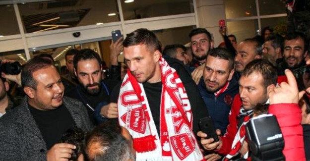 Podolski, 'Neden Antalyaspor?' Anlattı!