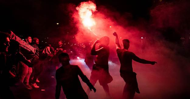 PSG Taraftarı Yakıp Yıktı: 16 Yaralı, 148 Gözaltı