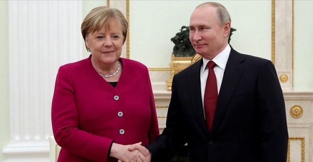Putin ve Merkel  İdlib'i Görüştü