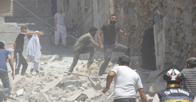 Rejim İdlib Şehir Merkezini Vurdu: 8 Ölü