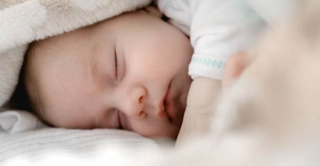 Rezene Bebeklerde Uyku Yapar mı?