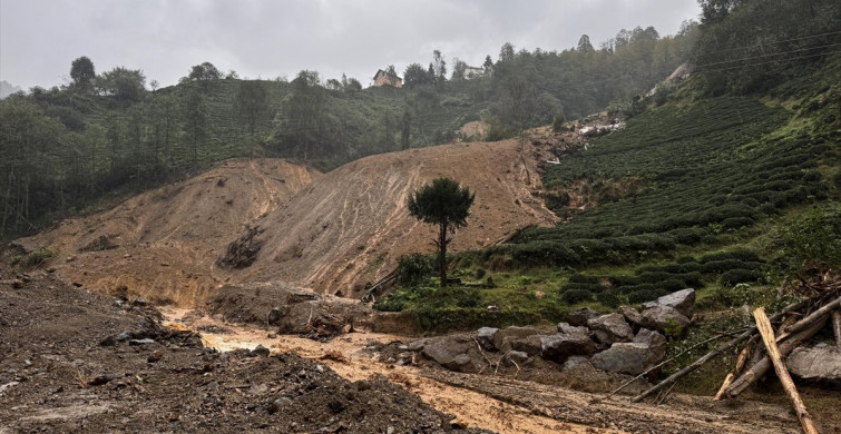 Rize'de Sağanak Yağış Heyelanlara Sebep Oldu