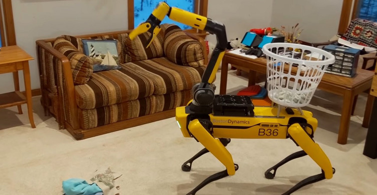 Robot, Boston Dynamics Spot Ev Temizliyor, İp Atlıyor!