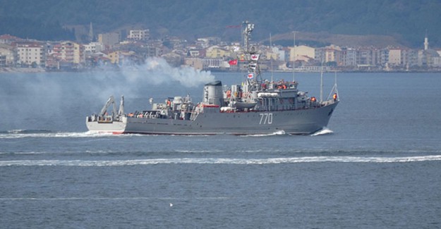 Rus Askeri Gemileri Çanakkale Boğazı'ndan Geçti