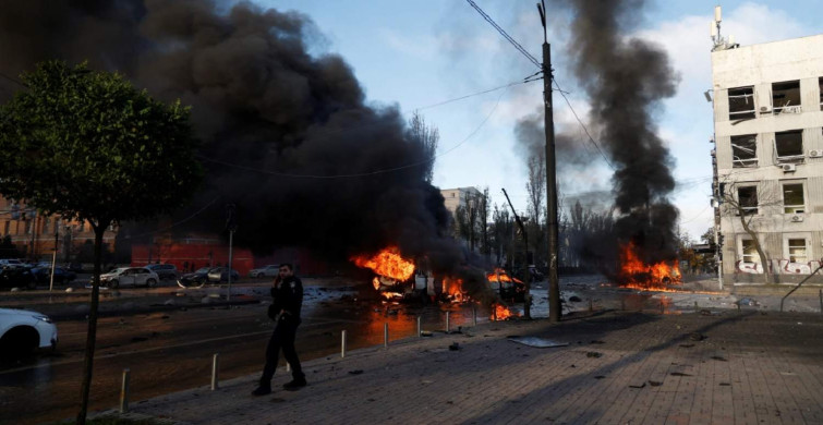 Rus güçleri Kiev’e nefes aldırmıyor: Kente büyük füze saldırısı düzenlendi