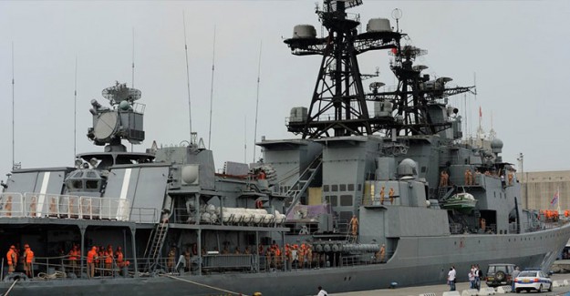 Rus Savaş Gemileri Tarsus'dan Ayrıldı