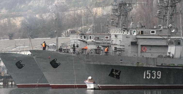 Rusya, Karadeniz'e 15 Savaş Gemisi Yolladı