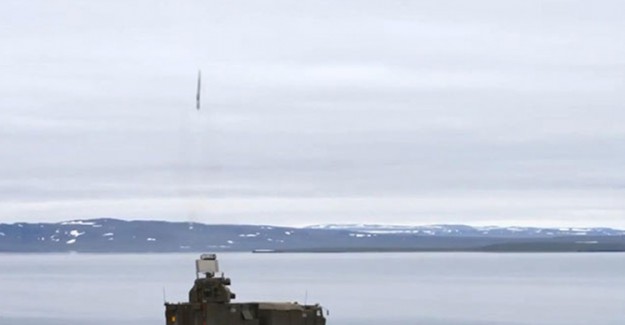 Rusya, Tor-M2DT Hava Savunma Füzesini Denedi