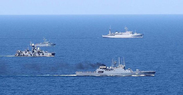 Rusya Ukrayna Savaş Gemisini Vurdu
