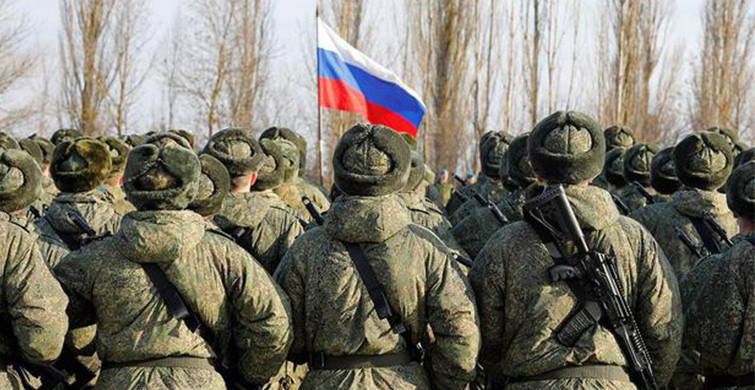 Rusya, Ukrayna Sınırındaki Askerlerini Geri Çekiyor