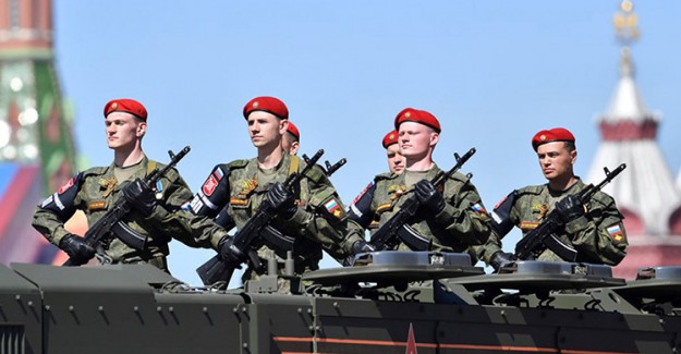 Rusya Ülke Çapında Büyük Askeri Tatbikatlar Düzenlediğini Açıkladı 