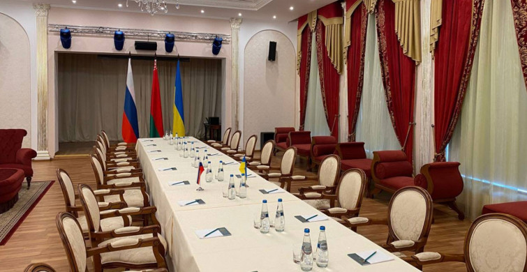 Rusya ve Ukrayna Belarus'da müzakereler için masaya oturacak