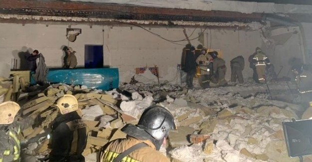 Rusya'da Gece Kulübünün Çatısı Çöktü: 2 Ölü 5 Yaralı