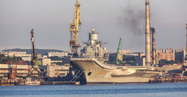 Rusya’nın Uçak Gemisinde Çıkan Yangın Kontrol Altına Alındı