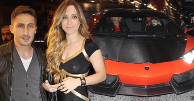 Sabri Sarıoğlu'nun Eşi Takipçisine Cevap Verdi: Tanıştığımızda 7000 Liralık Arabaya Biniyordu