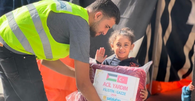 Sadakataşı Derneği Gazze'ye Acil Yardım Gönderdi