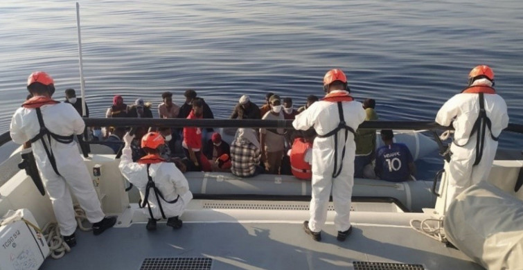 Sahil Güvenlik Komutanlığı İzmir’de 61 Düzensiz Göçmeni Kurtardı