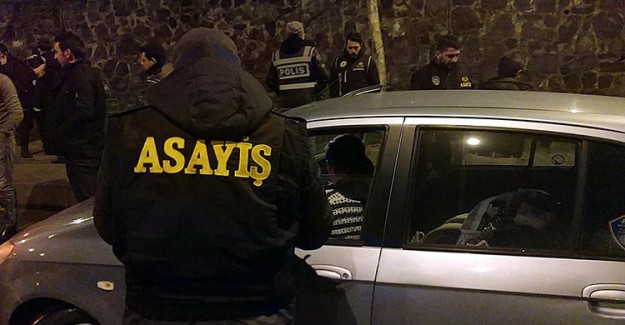 Sakarya'da Pes Dedirten Olay! Polis Gibi Uygulama Yaptılar