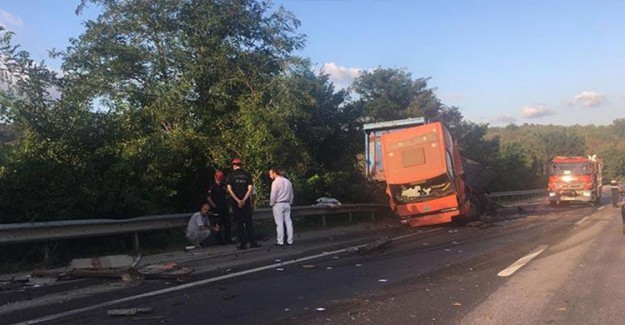 Sakarya'da Şaşırtan Trafik Kazası