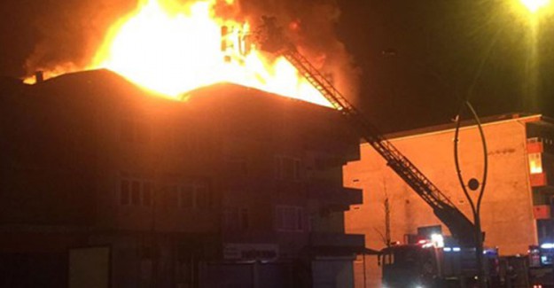 Sakarya'daki Otelde Korkutan Yangın