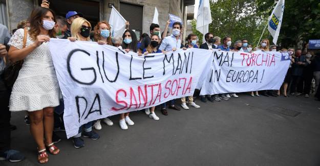 Salvini’den Ayasofya Protestosu: ‘Türkiye Asla Avrupa’da Olmayacak’