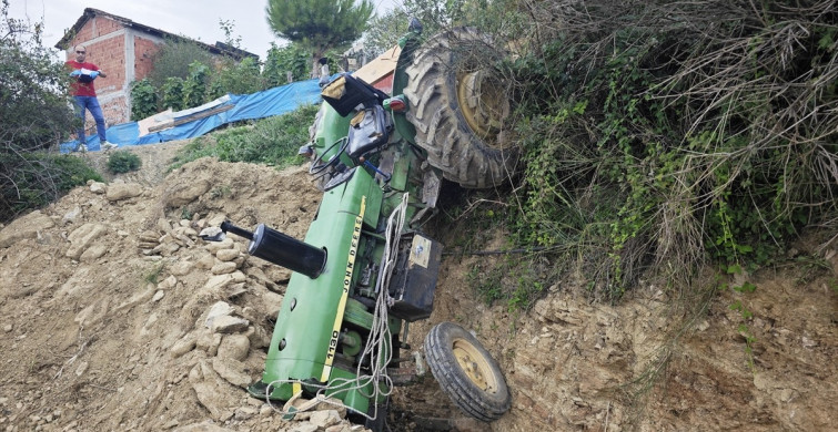 Samsun'da Traktörün Şarampole Düşmesi: Sürücü Ağır Yaralı