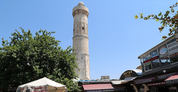 Şanlıurfa'da Restore Edilen Tarihi Cami İbadete Açıldı