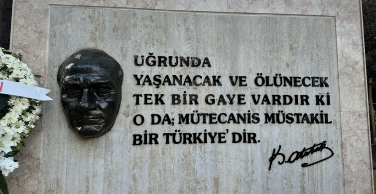 Sarıyer'de Atatürk Maskı ve Kaidesi Yenilendi