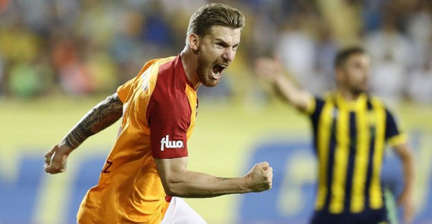 Serdar Aziz Galatasaray'dan Ayrılmayacağını Açıkladı!